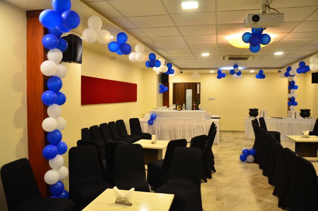 Hotel Green Olive Aurangabad  Ngoại thất bức ảnh
