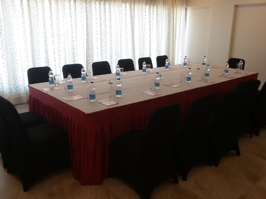 Hotel Green Olive Aurangabad  Ngoại thất bức ảnh