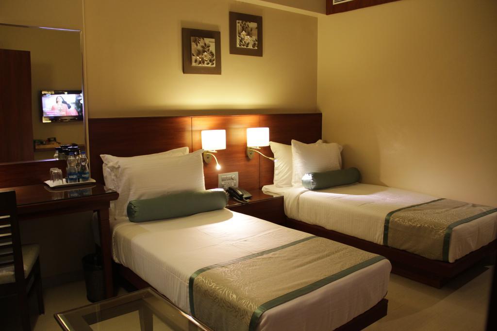 Hotel Green Olive Aurangabad  Ngoại thất bức ảnh